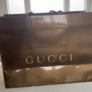 Gucci shopping bag